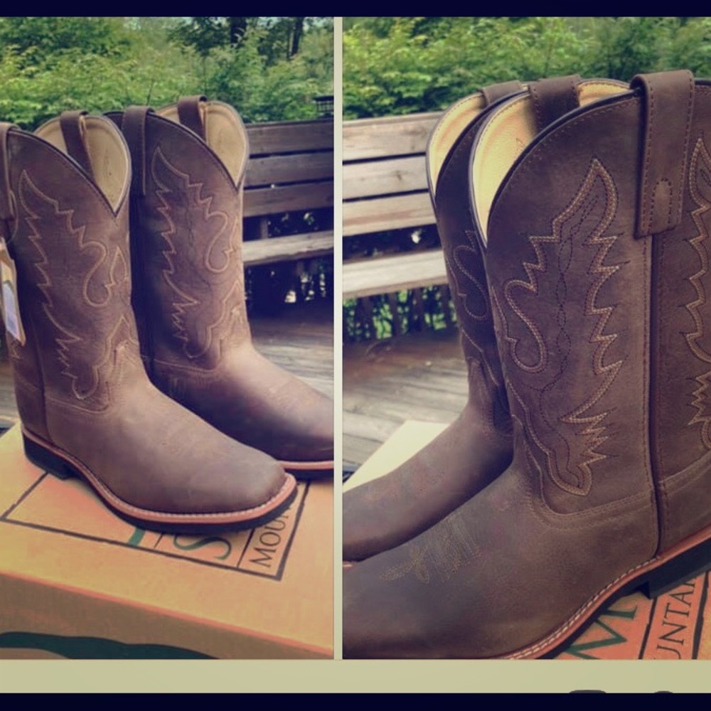 Women’s cow girl  boots